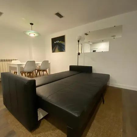 Lc Cesar Augusto Apartman *