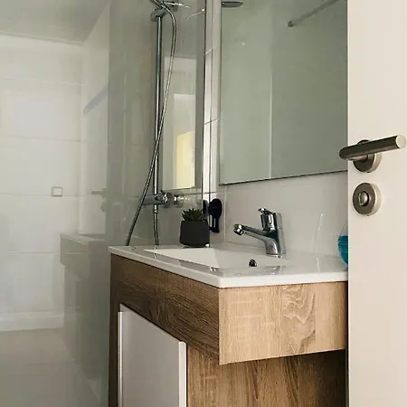 Lc Cesar Augusto Apartment *