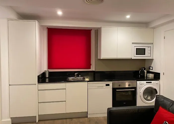 Lc Cesar Augusto Apartmán *