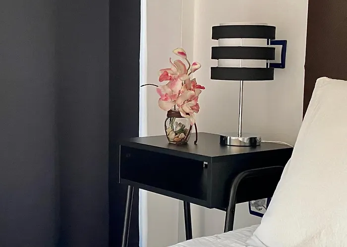 Lc Cesar Augusto Apartmán *