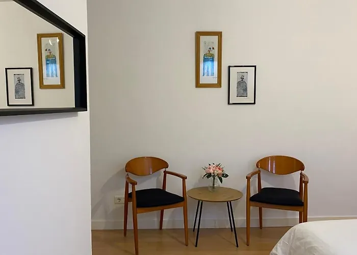 Lc Cesar Augusto Apartmán *